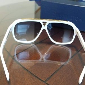 Louis Vuitton Sun Glasses